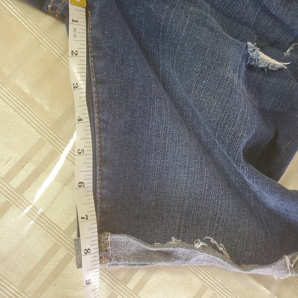 𝅺AEROPOSTALE distressed stretch medium wash denim Bermuda size 10 - Picture 4 of 10